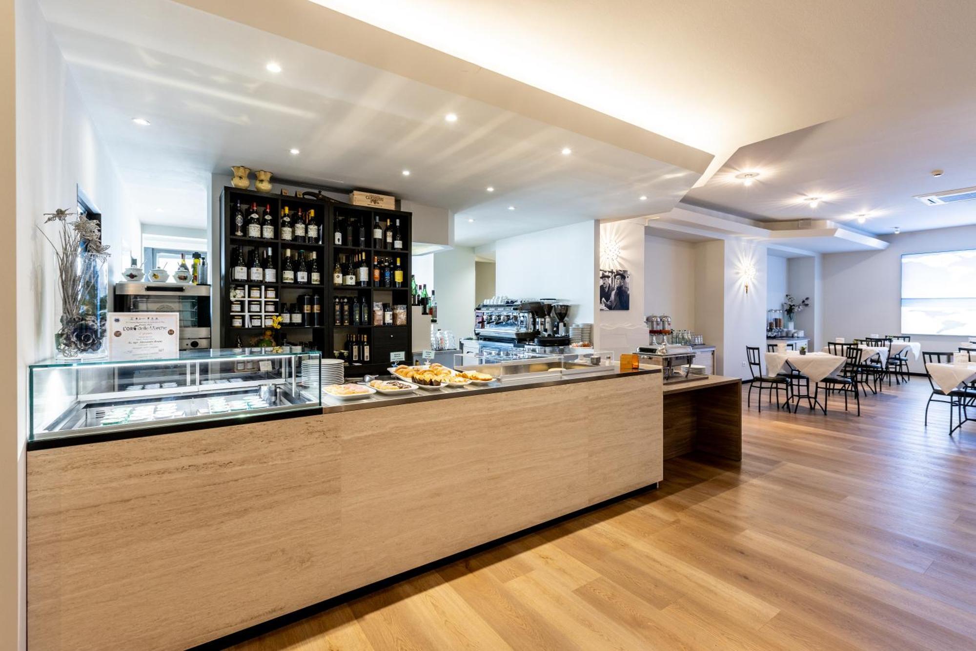 Astoria Hotel Pesaro Ngoại thất bức ảnh