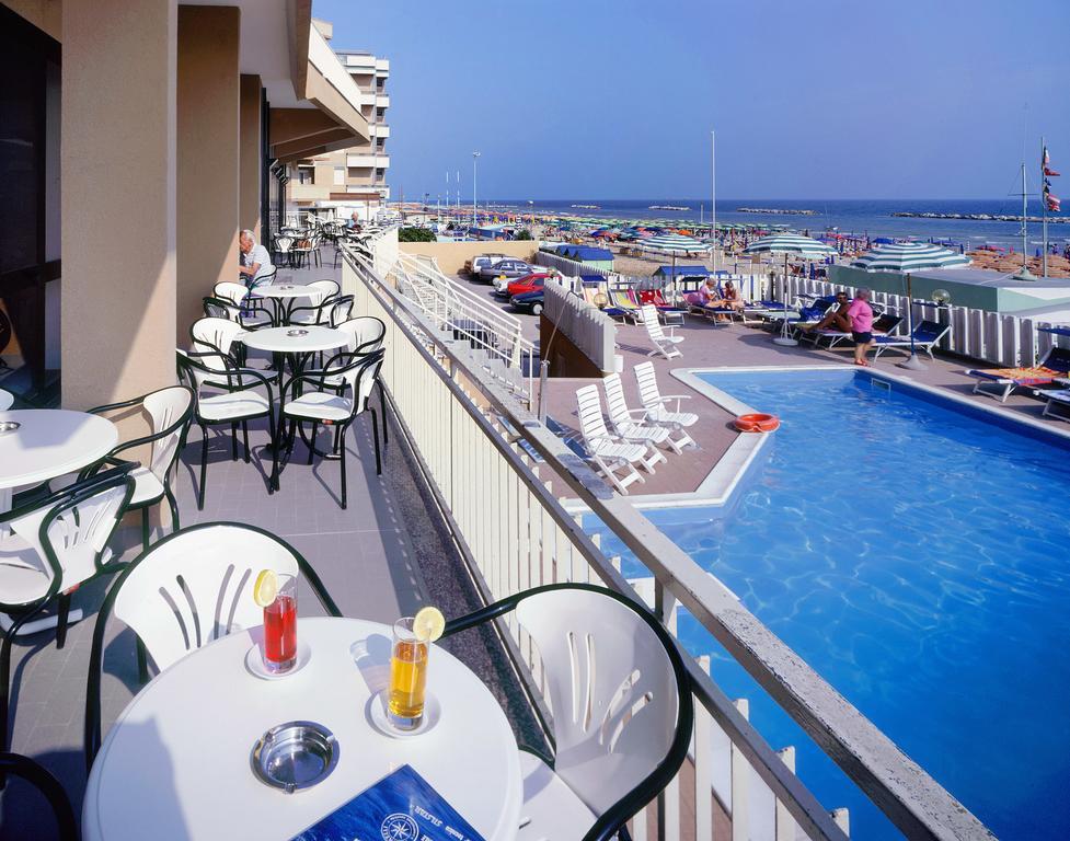 Astoria Hotel Pesaro Ngoại thất bức ảnh