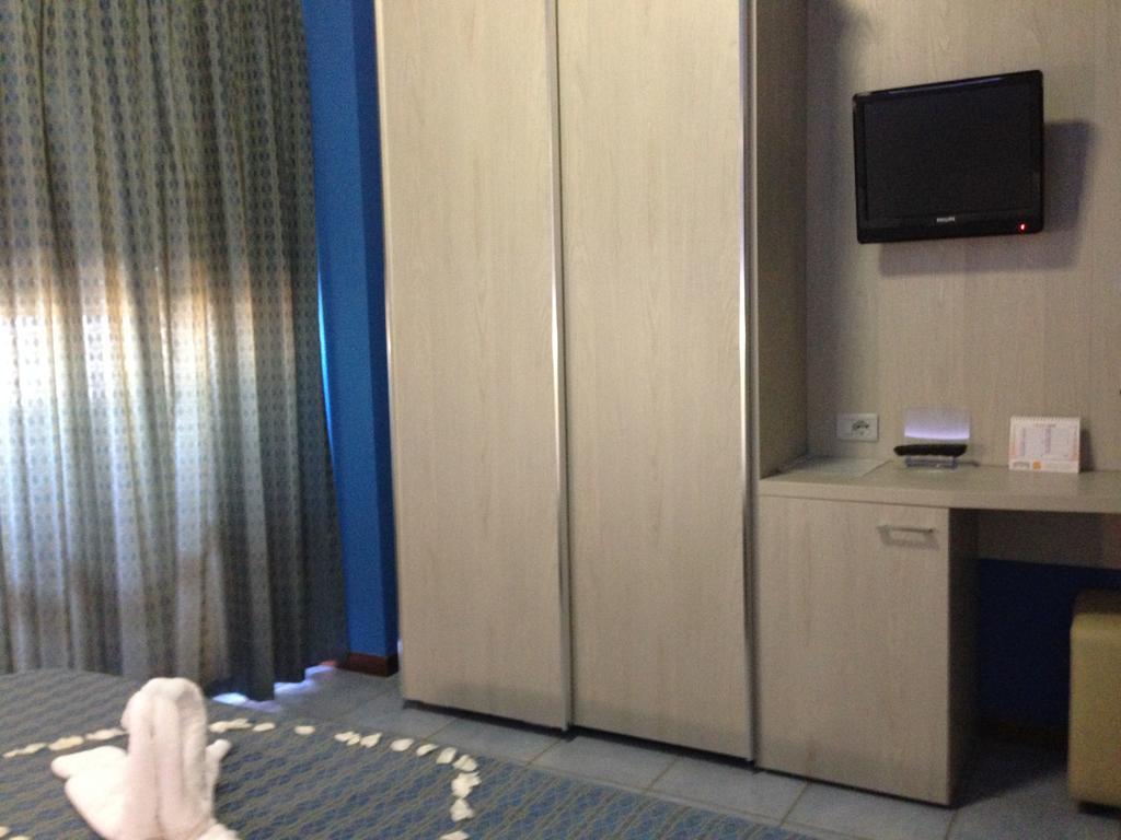 Astoria Hotel Pesaro Ngoại thất bức ảnh