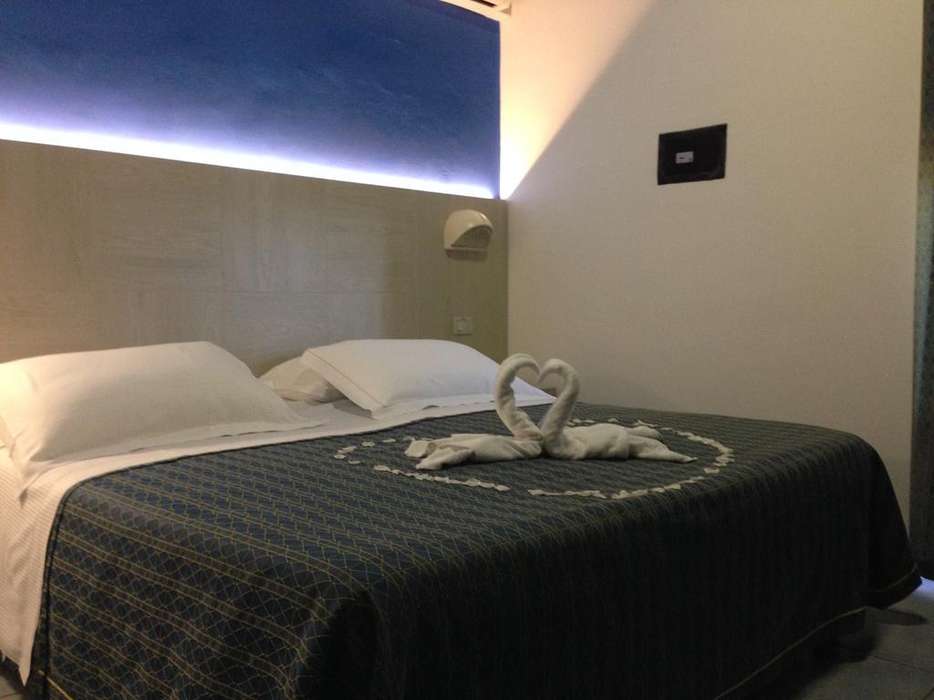 Astoria Hotel Pesaro Ngoại thất bức ảnh