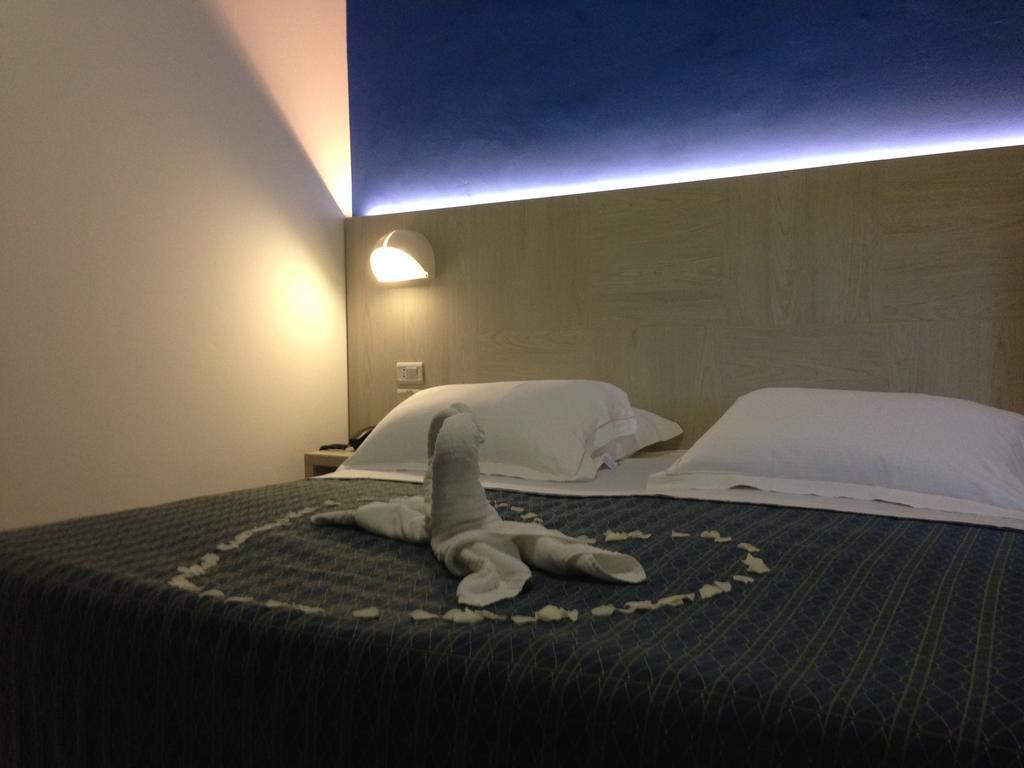 Astoria Hotel Pesaro Ngoại thất bức ảnh