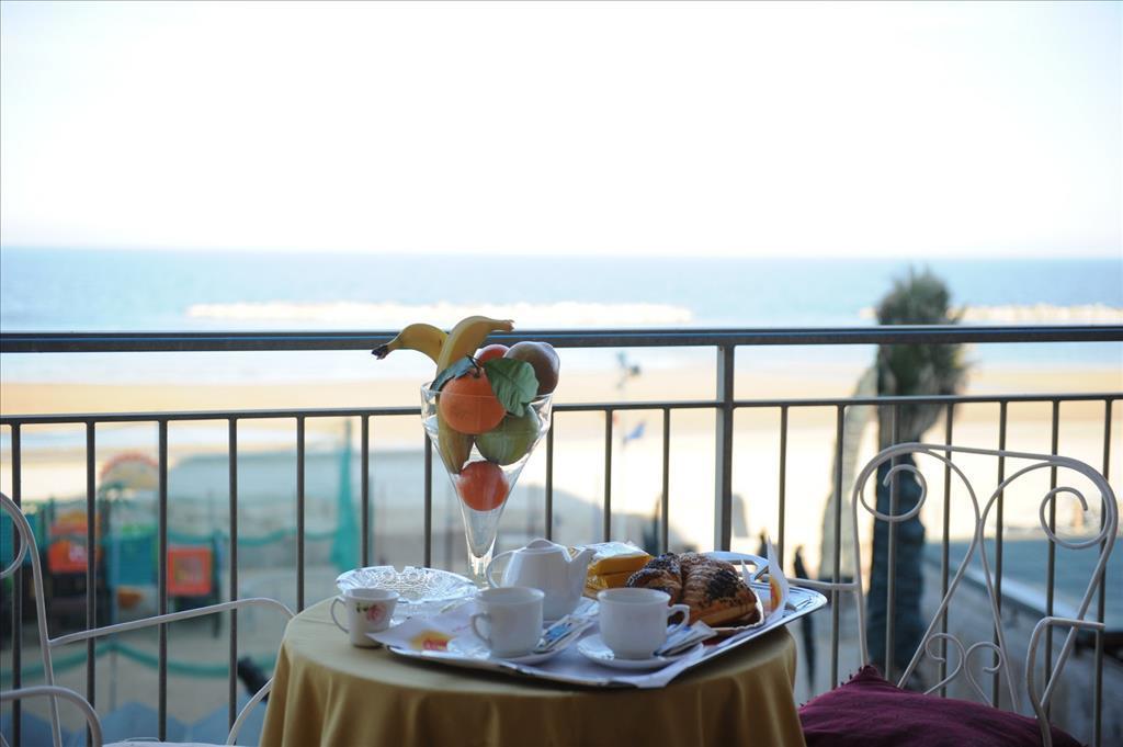 Astoria Hotel Pesaro Ngoại thất bức ảnh